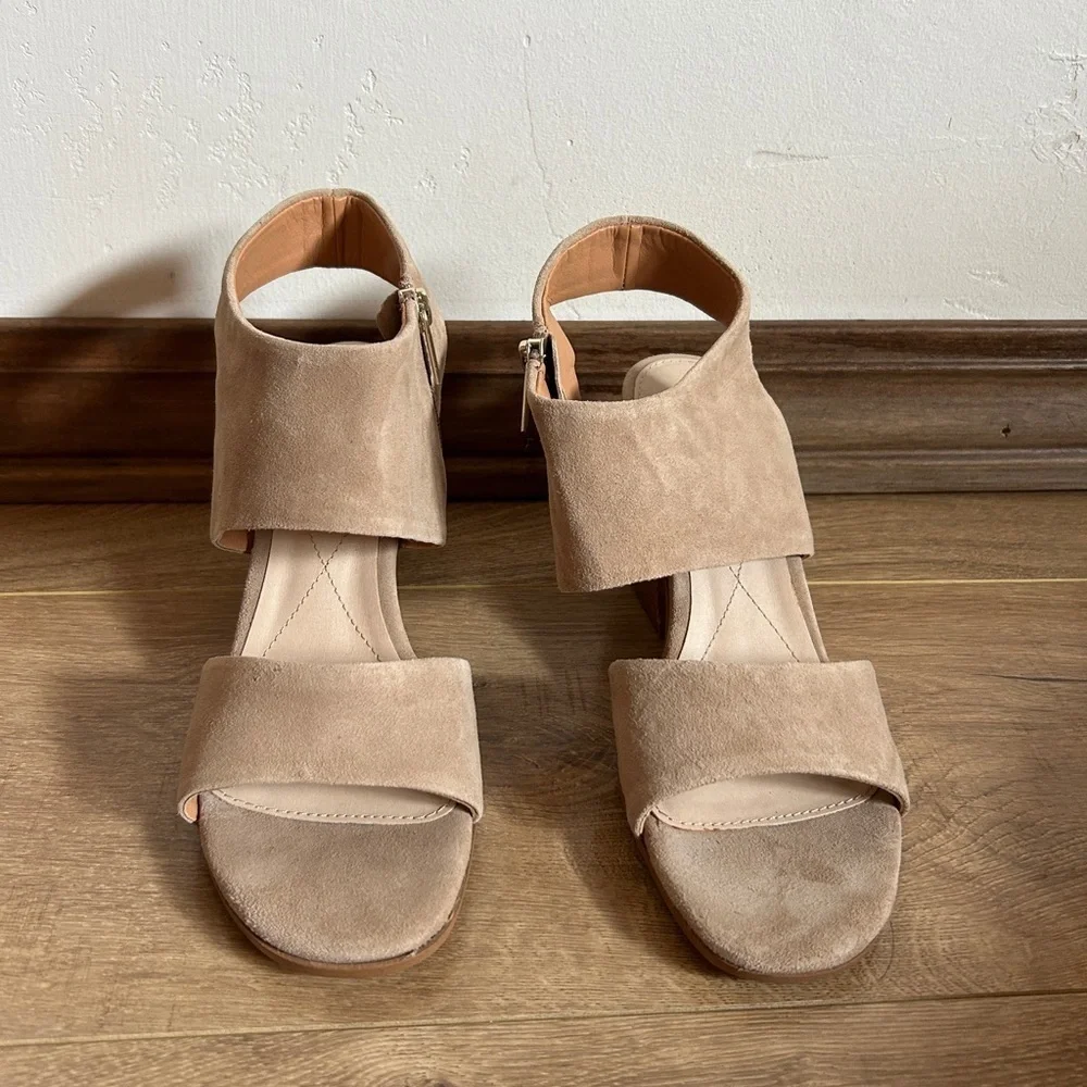 ISOLA Beige Suede Platform Heel Shoes